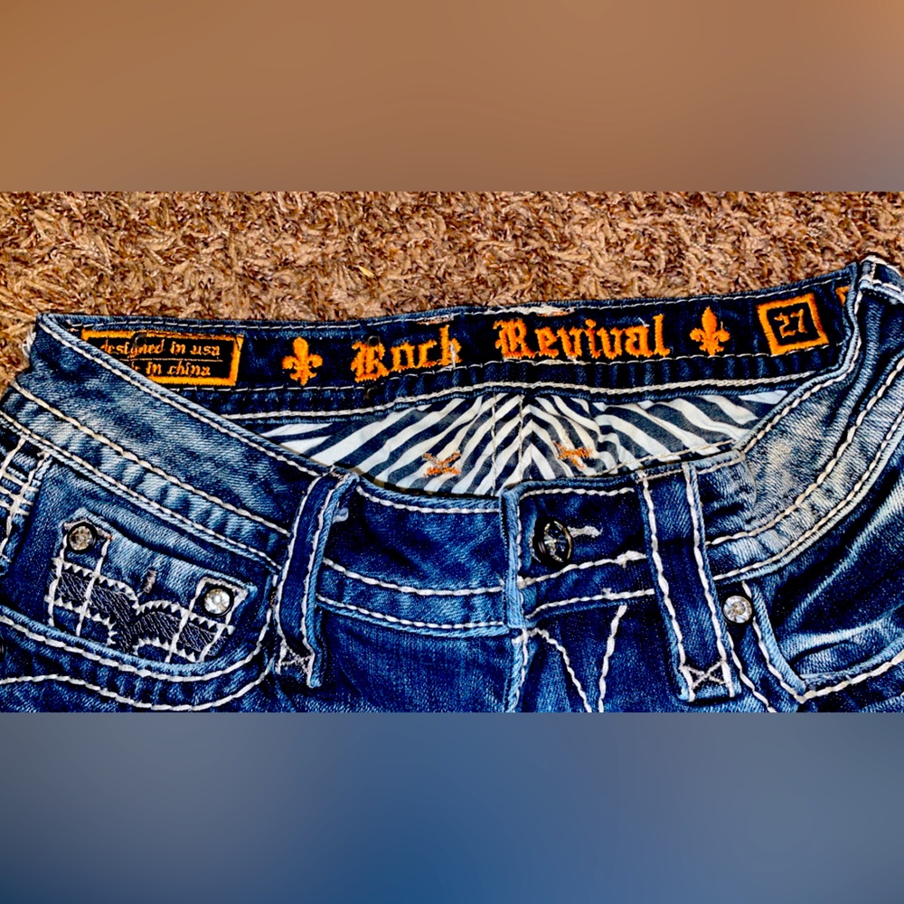 Rock revival low rise jeans